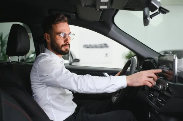 Hyundai Assistenzsysteme – Mehr Sicherheit auf jeder Fahrt - Hyundai Assistenzsysteme: Sicherheit und Komfort mit SmartSense