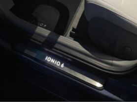 Entry guards illuminated - front, IONIQ 6