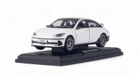 Hyundai model car, IONIQ 6 crystal white 1:38