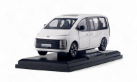 Hyundai model car, STARIA atlas white 1:38